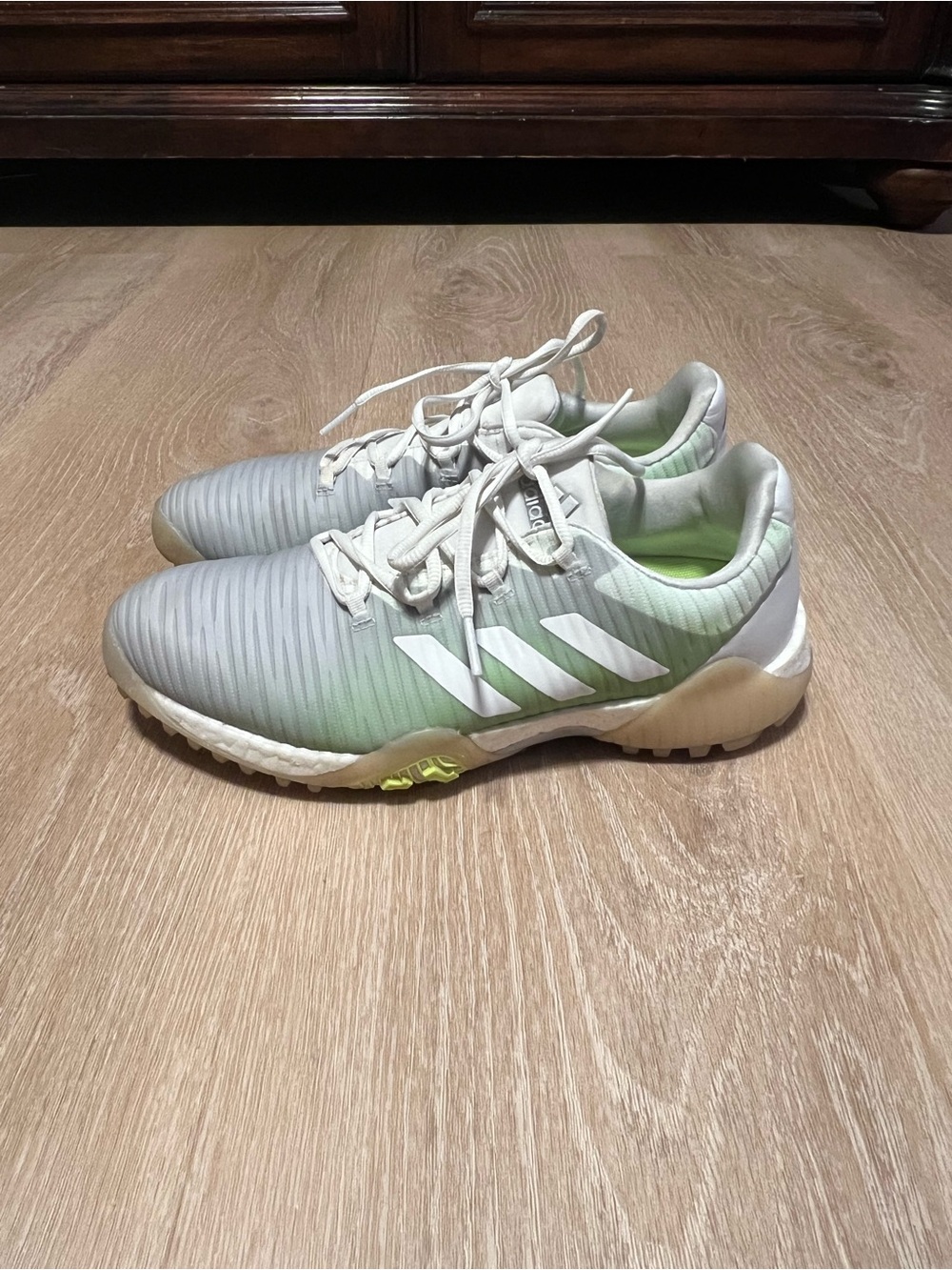 Adidas Golf Ladies CODECHAOS Spikeless Shoes - Gray/White/Green Women’s Sz 7 1/2